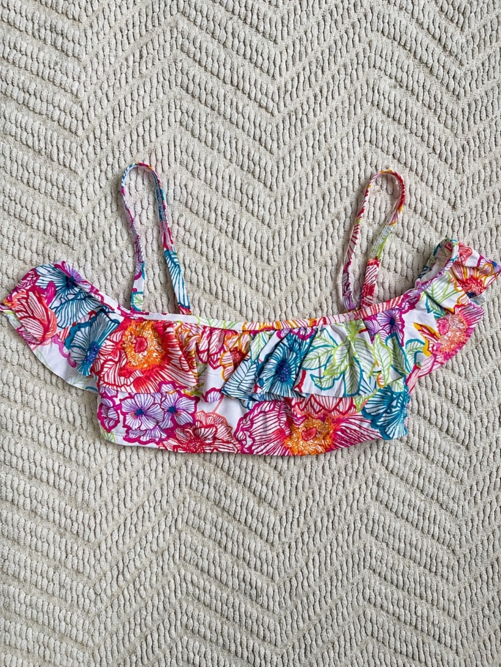 Bleu Rod Beattie Women's Floral Bikini Top Adjustable Straps. Size 6 Medium